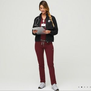 Figs Burgundy Set XXS top/XXS bottom regular